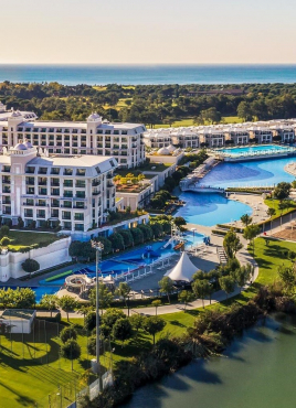 Titanic Deluxe Golf Belek - собствен транспорт