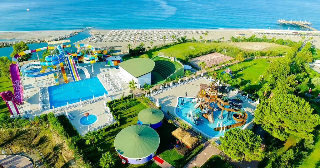 RAYMAR RESORT & AQUA